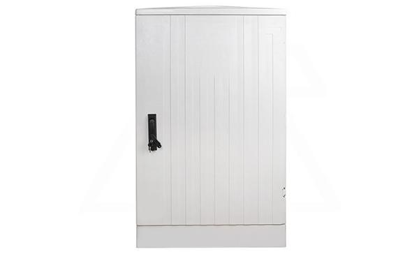 Щит напольный 1000x700x350мм (ВxШxГ) из композитного (SMC) материала с монт. панелью 850x580мм и цоколем 100мм, IP65