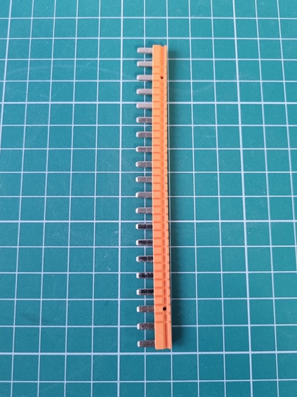 Перемычка гребневая SN20A, 20P, оранжевый, для цоколя SNB*