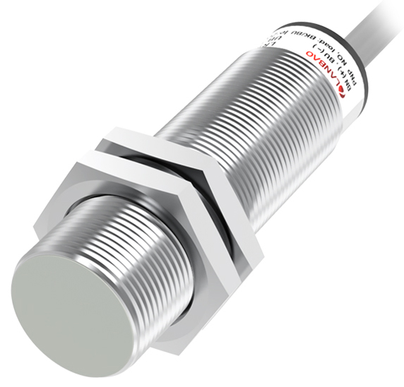 LANBAO LR18XCF05LUM индуктивный датчик M18x62 аналоговый 0-10V Sn=5мм кабель 2м