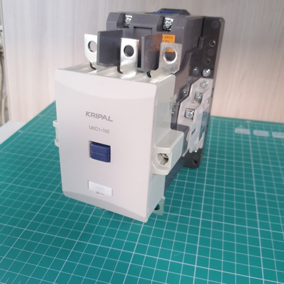 Контактор UKC1-100-22-230AC, 3P, 105A(AC-3), 160A(AC-1), 55kW(400VAC), Uк=220-240VAC, 2NO+2NC