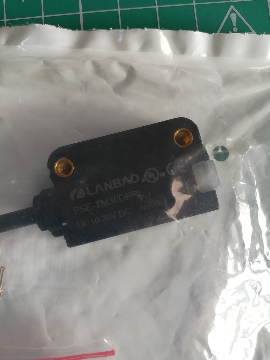 LANBAO PSE-TM30DPRL оптический 32,5x10,6x20мм PNP NO/NC лазер Sn=30м (T-тип) кабель2м приемник