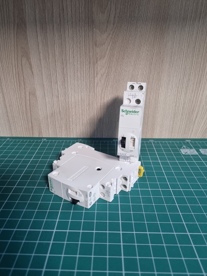 Импульсное реле iTL16A 2НО 230В АС 50-60ГЦ 110В DC