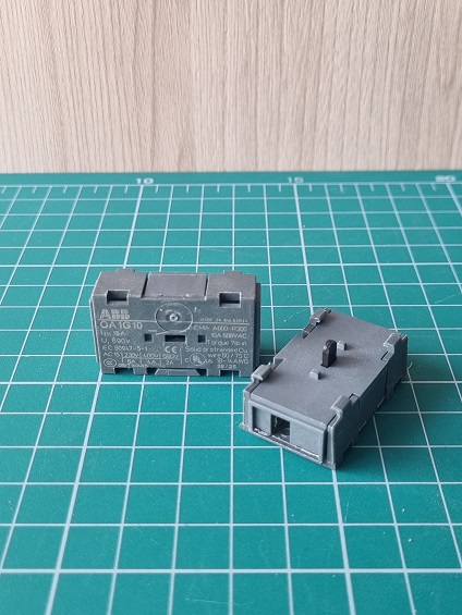 Блок-контакт вспом. OA1G10 (1NO) для OT16...125F/FT/F_C OTM40...125F/F_C OT_160EV...4000E/E_C, 6A-AC15