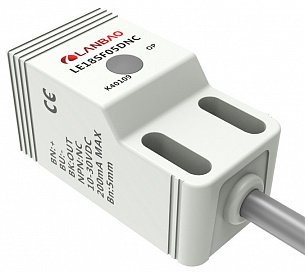 LANBAO LE18SF05DPO Индуктивный датчик 5 мм, прямоугольный, заподлицо, 10…30 DC, PNP, NO, PBT, кабель, IP67