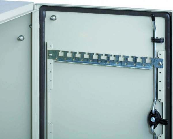 РЕЙКА ДВЕРНАЯ 400 ММ ДЛЯ ШКАФОВ S3D/S3X/CRN