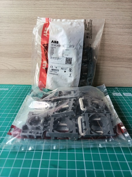 Колодка монтажная MCBH-00 (на 3 элемента)