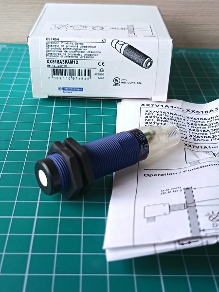 Ультразвуковой датчик цилиндрический M18, Sn=0,5 м, NO, разъем M12 XX518A3PAM12