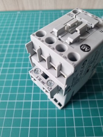 Промышленное реле 2NO + 2NC Allen-Bradley 700-CF220* кат. 24V DC E (700CF220EJ)