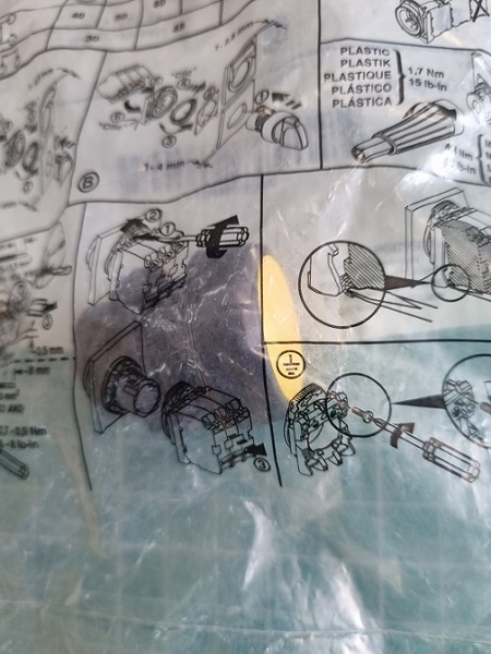 Кнопка Allen-Bradley без подсветки, 800F, 22.5 мм, круглая, IP66, желтый, пластик (800FPF5)