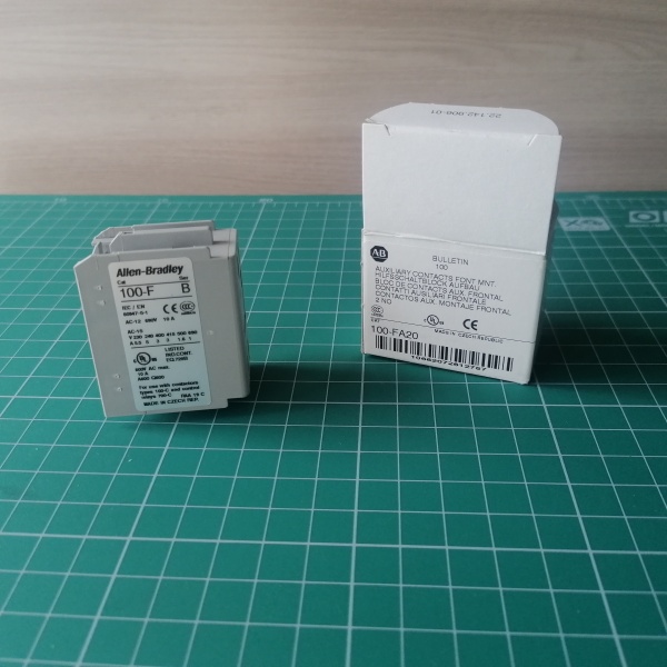 Дополнительный контактный блок для фронтального монтажа для контакторов серии 100-C, 2 пол (100FA20)