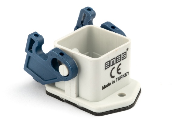 Кожух (монтаж на перегородке) пластиковый, нижний ввод, IP65 EBP05GM41