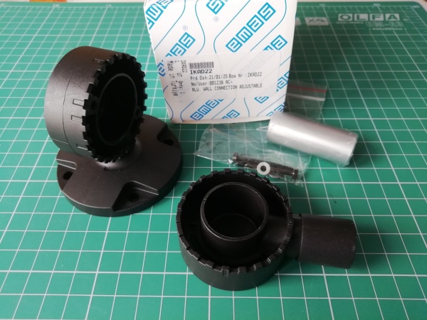 Настенное крепление регулируемое с алюминиевым патрубком 20мм