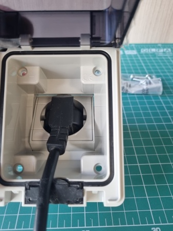 Встраиваемая розетка Scame DOMOPLUS 570.6407 16A SCHUKO IP66