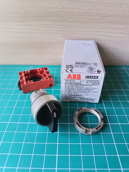 Головка переключателя P9MSMX0N 4-х поз-ая с короткой ручкой без подсветки 1SFA184397R9006 черная ABB