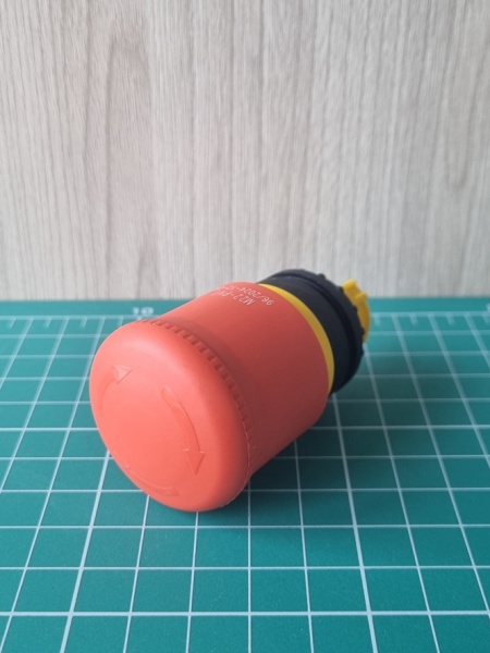 Кнопка аварийного останова Titan M22-PVT с разблокировкой поворотом, 38мм, P66