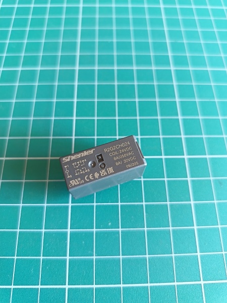 Реле R2G2CH024, 2CO, 8A(250VAC/30VDC), 24VDC,  растр. 5mm, IP50