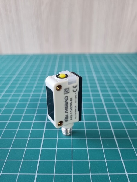 LANBAO PSE-CC60DPB-E3 оптический датчик 32,5x20x10,6мм PNP NO/NC Sn=600мм, разъем М8