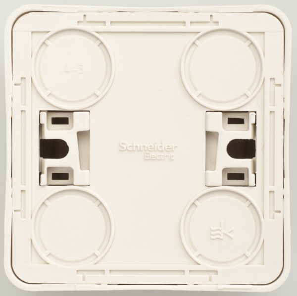 ЭТЮД О/У РОЗЕТКА без заземления со шторками, 16А, 250B, КРЕМОВЫЙ