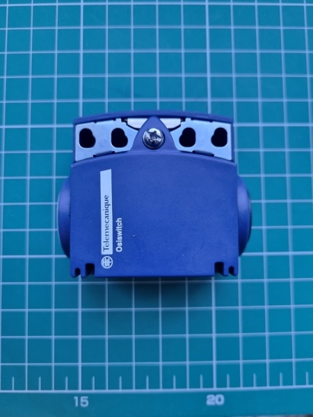 ПЛАСТ. КОРПУС С БЕЗИНЕРЦ. 1НО+1НЗ Pg11