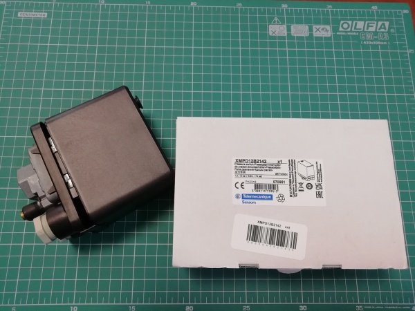 Датчик давления XMP, 12 bar, G 1/4 female, 2 NC, without control type XMP D12B2142