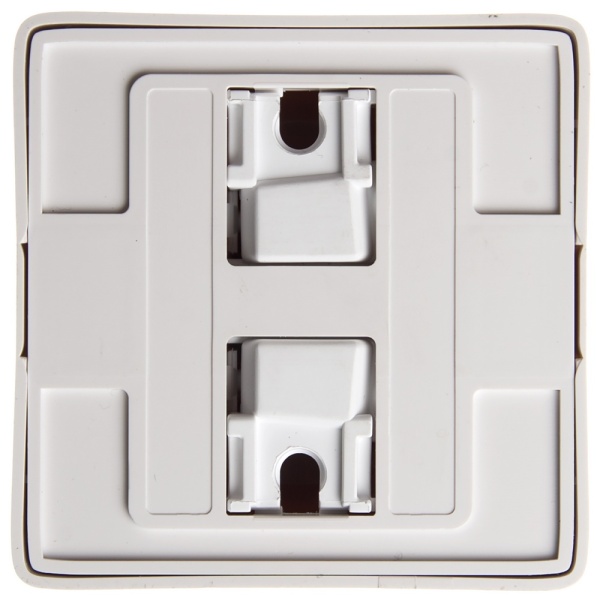 ХИТ О/У РОЗЕТКА без заземления со шторками, ИЗОЛ.ПЛ., 10А, 250В, БЕЛЫЙ