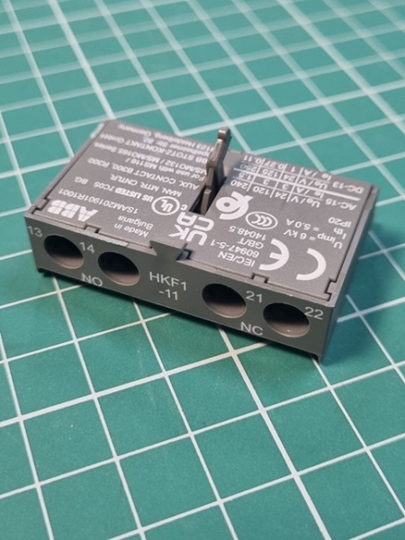 Контакты дополнительные HKF1-11 (1НО+1НЗ) фронтальные для авт.выключателей MS116, MS132, MS132-T, MO132, MS165, MO165