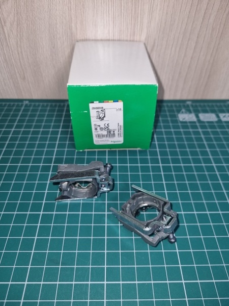 КРЕПЕЖНАЯ ОСНОВА Schneider Electric ZB4BZ009