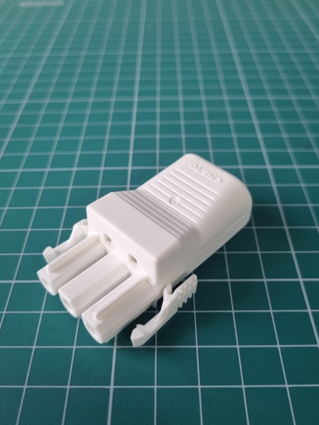 Розетка с огран-ем натяжения NAC32S.W