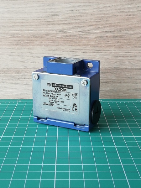 Корпус концевого выключателя XC Standard, ZCKM, 1NC+1 NO, мгновенного действия, M20