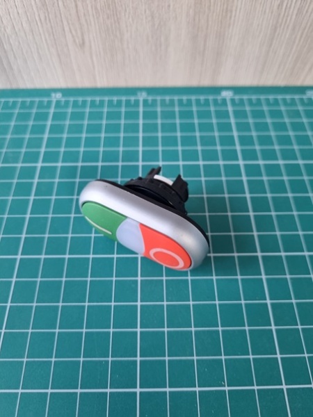 Кнопка двойная  "Пуск-Стоп" c белой линзой для лампы Titan M22-DDL-GR-X1/X0