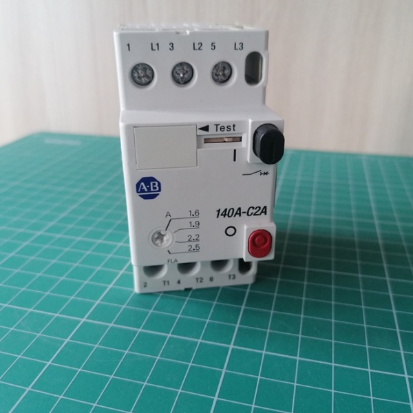 Автомат защиты электродвигателя140A-C2A-B25 1.6...2.5