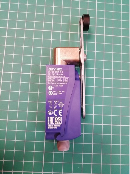 ПЛАСТ. КОНЦЕВОЙ ВЫКЛЮЧАТЕЛЬ 1НЗ1НО XCKP2145M12