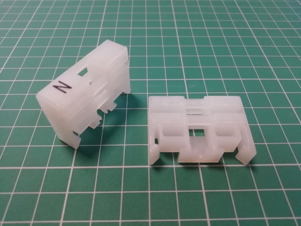 Держатель для 2х10 мм шины, маркировка N