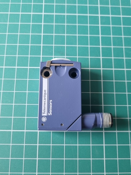 МЕТАЛ. КОРПУС С БЕЗИНЕРЦ. 1НО+1НЗ С 5-ПИН