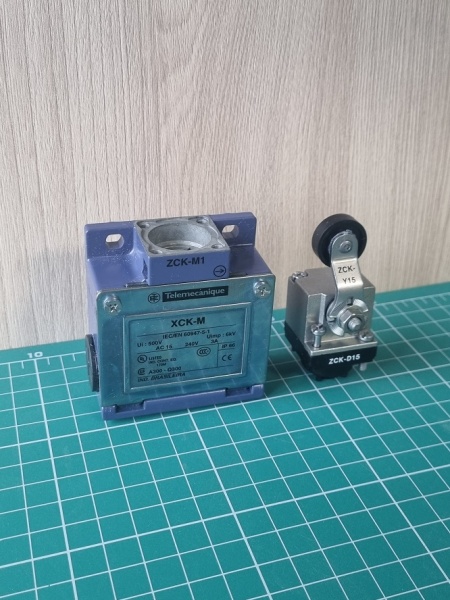 КОНЦЕВОЙ ВЫКЛЮЧАТЕЛЬ XCKM115