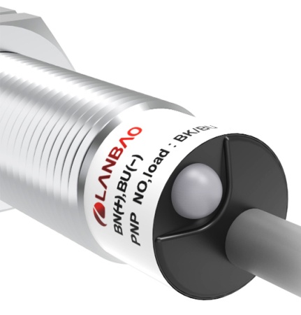 LANBAO LR12XBF02DLO Индуктивный датчик 2 мм, цилиндрический, заподлицо, 10…30 DC, Приемник двухпроводный DC, NO, никелированная латунь, кабель, IP67