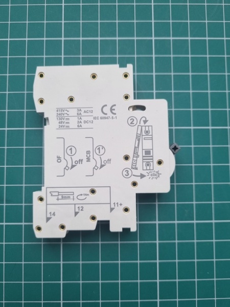 Блок-контакт вспом. AU9, 1CO, 6A(240VAC), монтаж защелками, для GYM9 до 63А, 0.5M