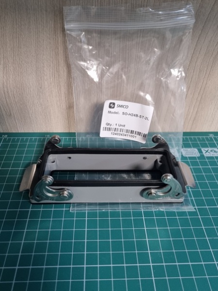 Корпус разъема, размер H24B, приборный, с фиксатором, металл, IP65, RAL 7037