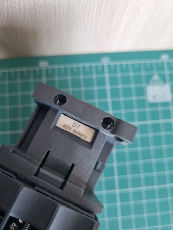 КОНТАКТОР D 3Р,32 A,НО+НЗ,42V 50/60 ГЦ,ЗАЖИМ ПОД ВИНТ,