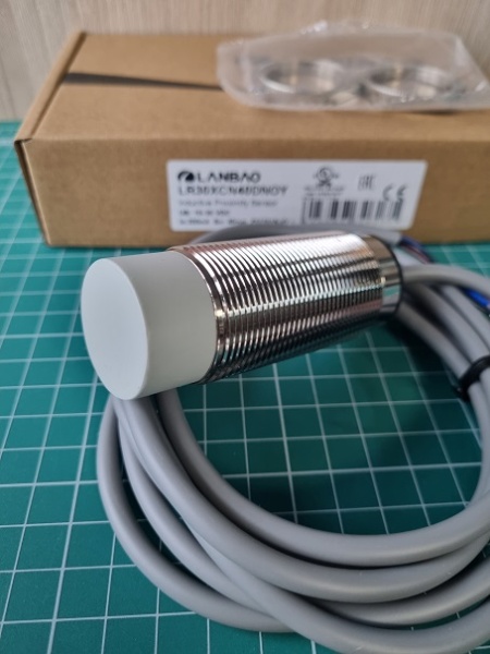 LANBAO LR30XCN40DNOY индуктивный датчик M30x62мм NPN NO Sn=40мм кабель 2м