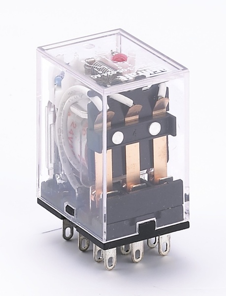 Промежуточное реле 3 конт. с инд. LED 5А 12В AC ПР-1