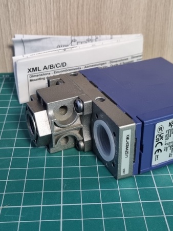 ДАТЧИК ДАВЛЕНИЯ 4БАР XMLA 1 C/O XML A004A2S11