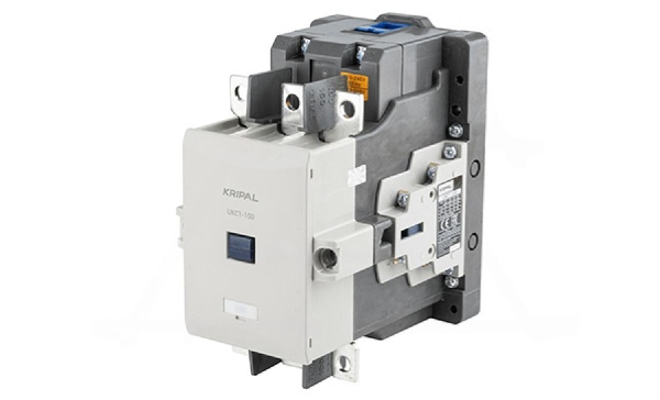 Контактор UKC1-100-22-400AC, 3P, 105A(AC-3), 160A(AC-1), 55kW(400VAC), Uк=380-450VAC, 2NO+2NC