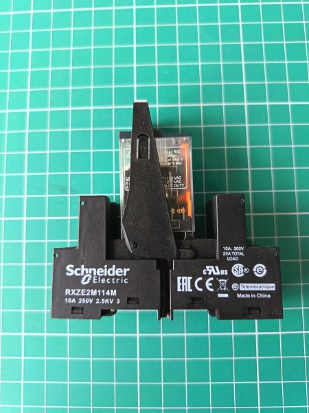 КОМПЛ.:РЕЛЕ,КОЛ.,4С/О,=24В,6А,МАРК,СК.