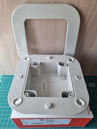 Корпус для скрытого монтажа, M95(95x95mm), IP66, серия PROTECTA