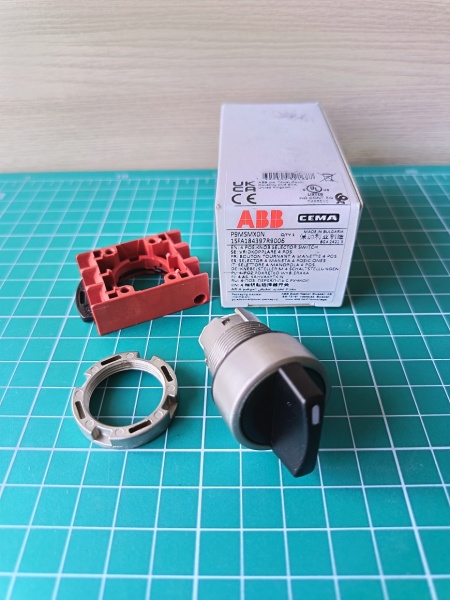 Головка переключателя P9MSMX0N 4-х поз-ая с короткой ручкой без подсветки 1SFA184397R9006 черная ABB