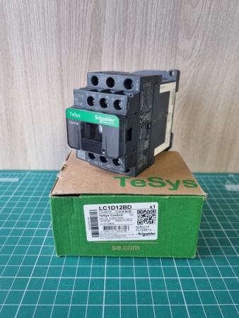 КОНТАКТОР.3Р,12A,НО+НЗ,24V-,ОГРАН. LC1D12BD