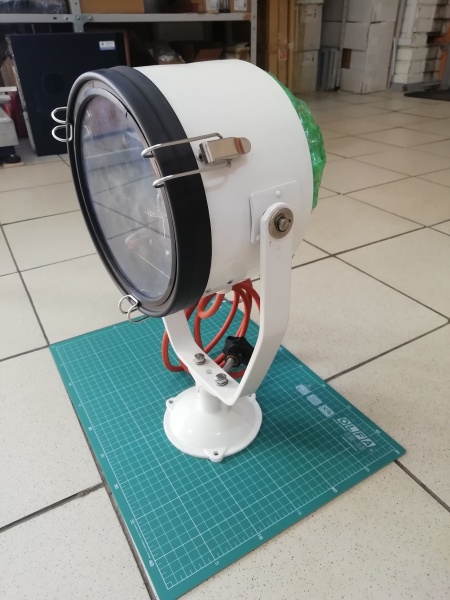 Прожектор морской поисковый 70Вт Famor