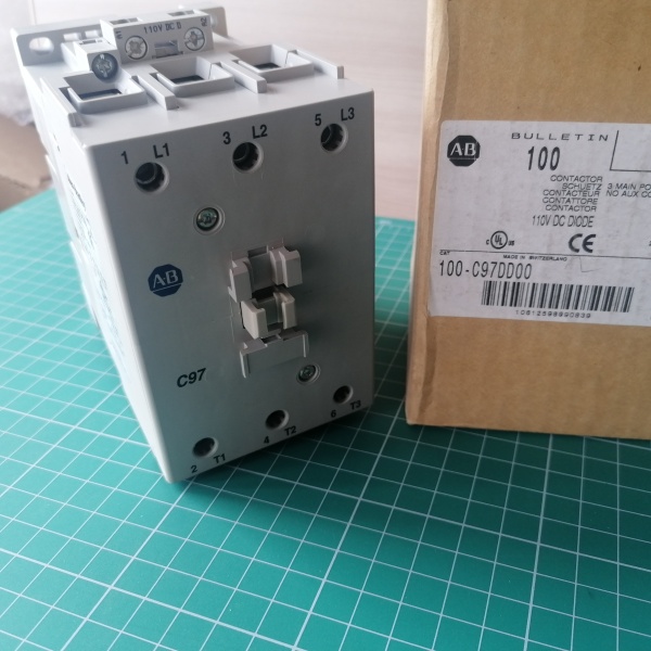 Контактор 55кВт/400В, напряжение управления 110В DC с диодным мостом, без доп. контакта (100C97DD00)