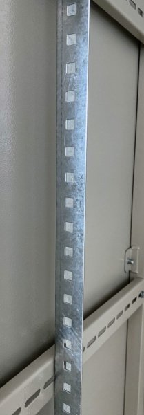 Профиль вертикальный 1600x36х36 ПВ-01